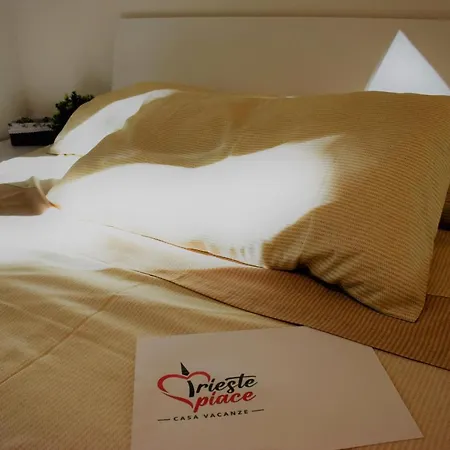 Piace * Триест